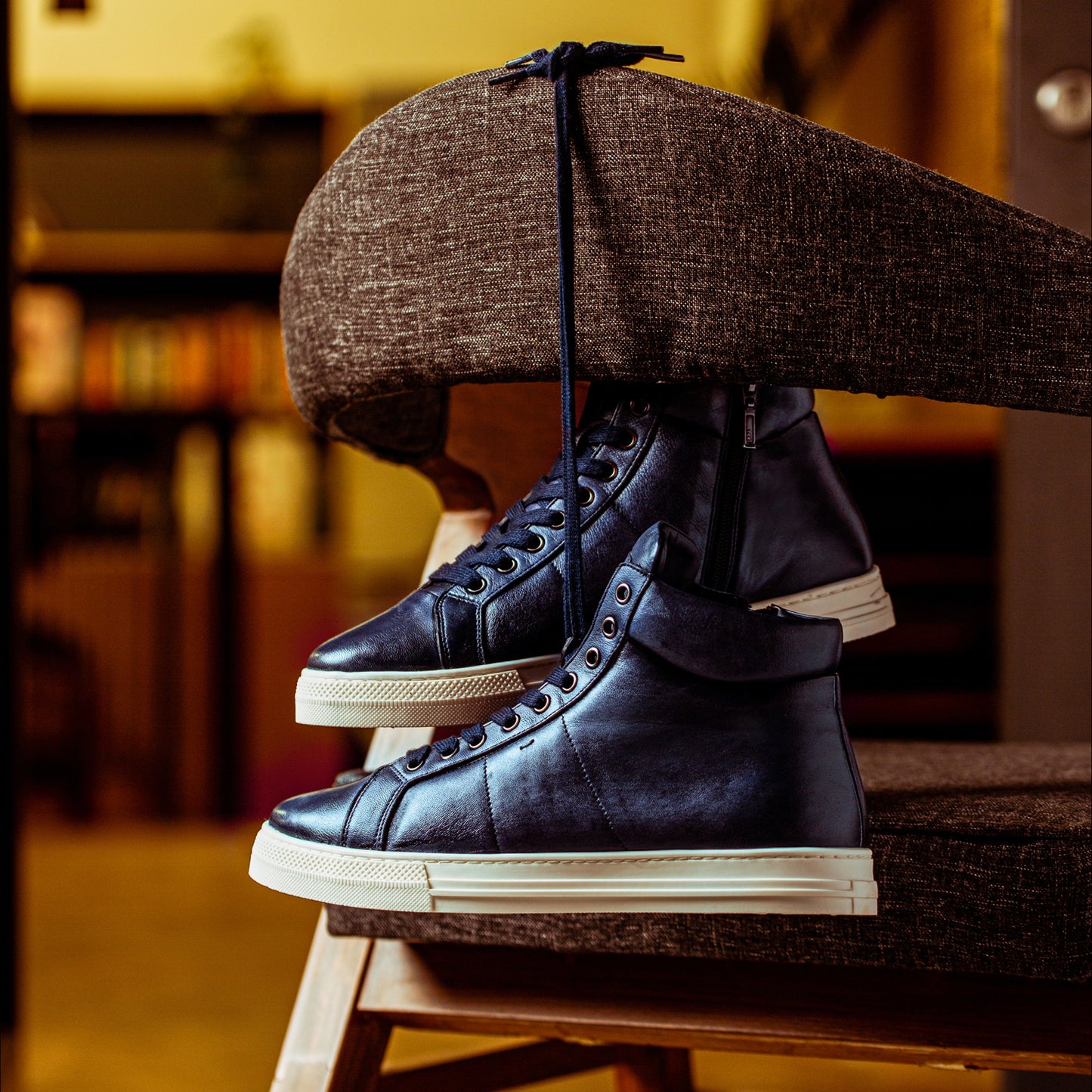 Saint Tesoro Blue Leather Handcrafted Sneakers