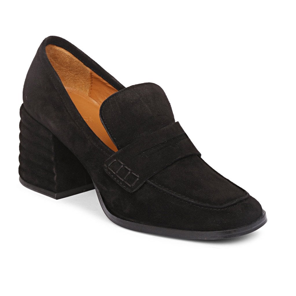 Saint Amelia Black Suede Leather Handcrafted Shoes